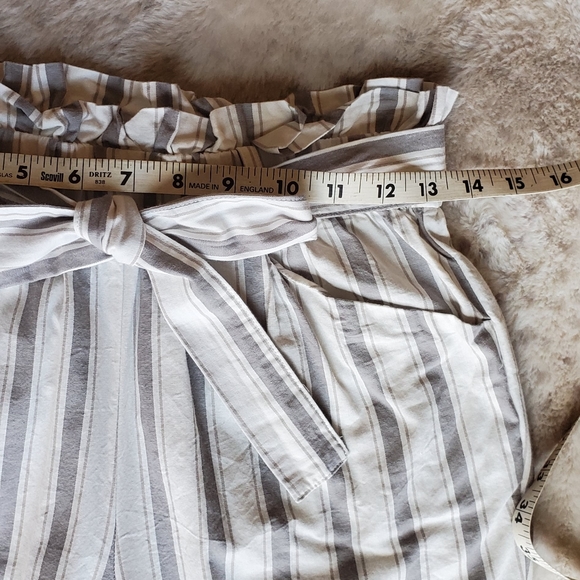 SOLD Thread & Supply paper bag pants - Picture 11 of 13